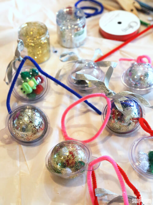 GlitterOrnaments_500px
