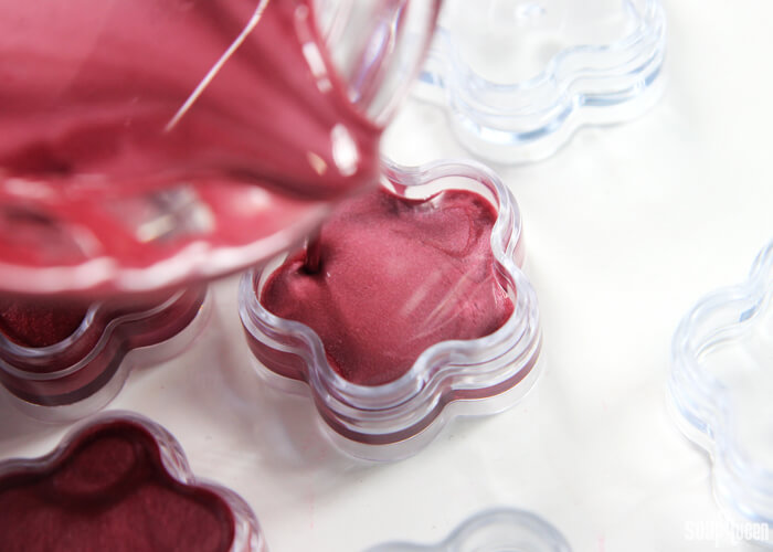 Pour