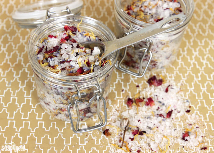 These Floral Bath Salts are made with lavender essential oil, dried flowers and dead sea salt. Add them to your tub for a super relaxing experience!