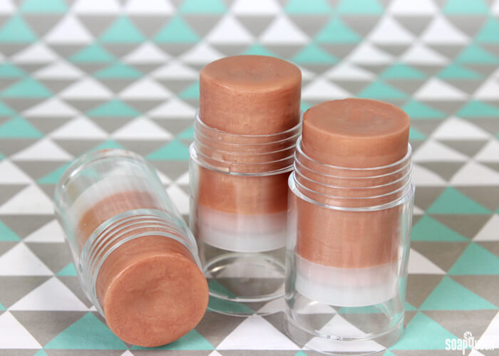 This Shimmery Ski Lip Balm is perfect for protecting lips from the elements. It can also be used on the body for a slight shimmer.