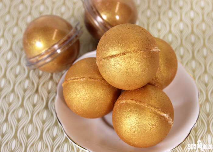 These Midas Touch Bath Bombs are made with skin loving cocoa butter and smell just like a mimosa!