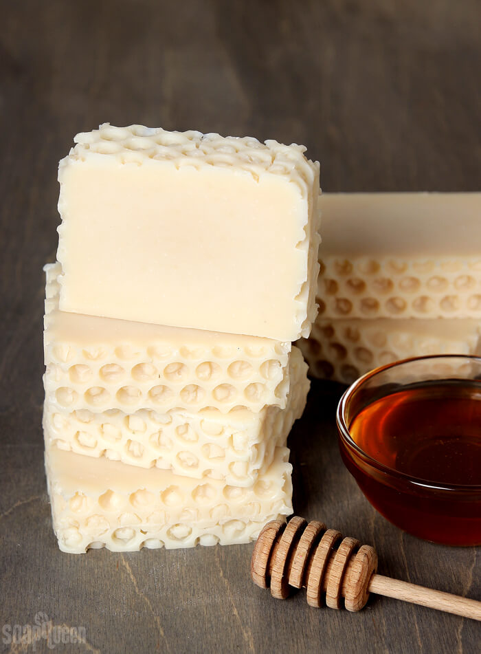 Honey Cold Process Soap Tutorial. This recipe contains real honey, and uses bubble wrap for the honeycomb texture.