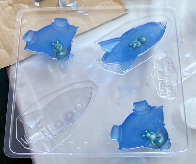 Making UFO soap UFOSoap10
