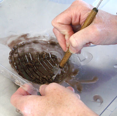 Making clamshell soap Clamshell10