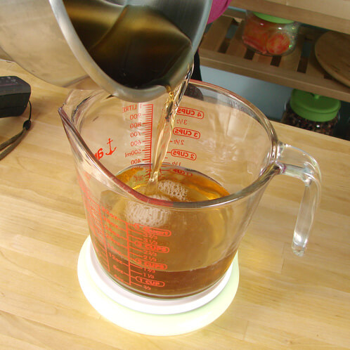 Measuring oils for soap