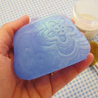 Using Silicone molds with Melt and Pour soap