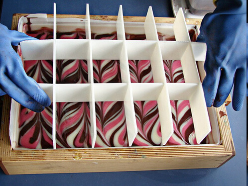 Linear swirl from Kat at Otion.