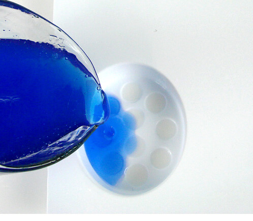 Pouring melt and pour soap