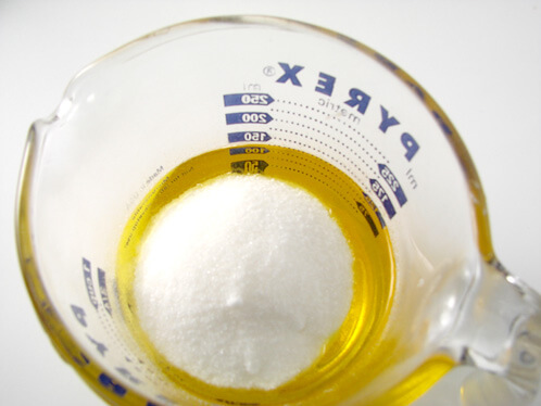 Exfoliating Lip Scrub