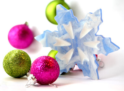 Snowflake Soap Learn how to create gorgeous snowflake soap!