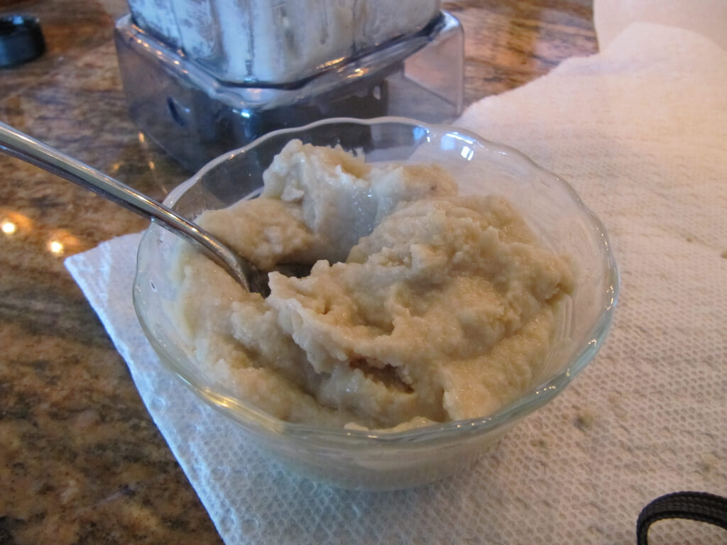 Making raw frosting