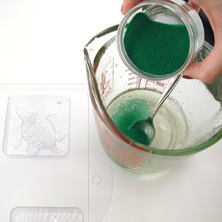 Mixing jojoba beads into soap