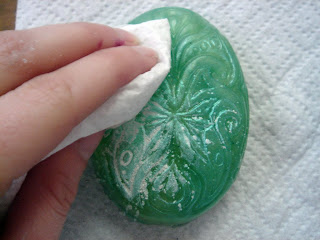 Rubbing mica on melt and pour soap